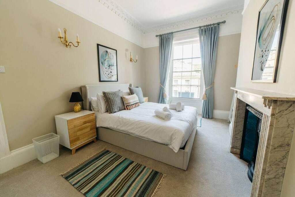 Luxury, Central, Sun-Filled 3 Bed Haven In Bath Kültér fotó